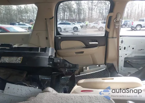 2007 GMC Yukon Xl 1500 Denali z USA, uszkodzony, nr VIN 1GKFK66857J244160